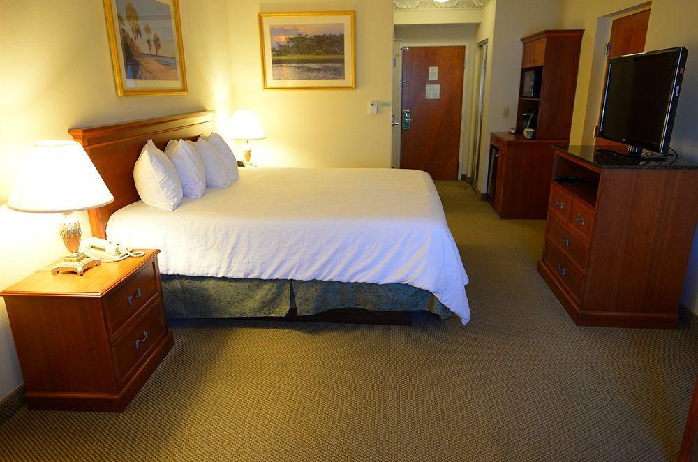 Hilton Garden Inn Ft. Lauderdale Sw/Мирамар Екстериор снимка